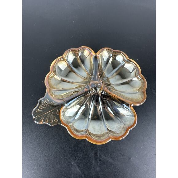 Divided Dish Plate Art Glass Iridescent Amber Clover Leaf Candy Trinket VTG - Picture 1 of 5